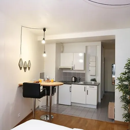 Apartment 101 - Confortable Avec Kitchenette 5 *